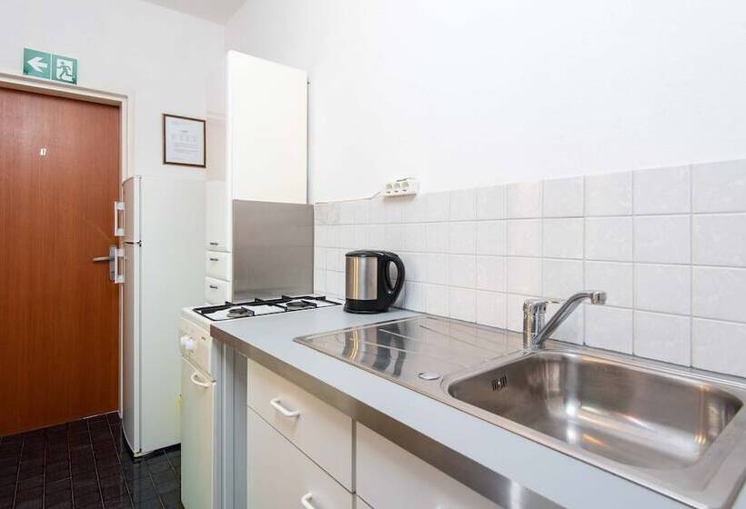 פנסיון Guesthouse Papica