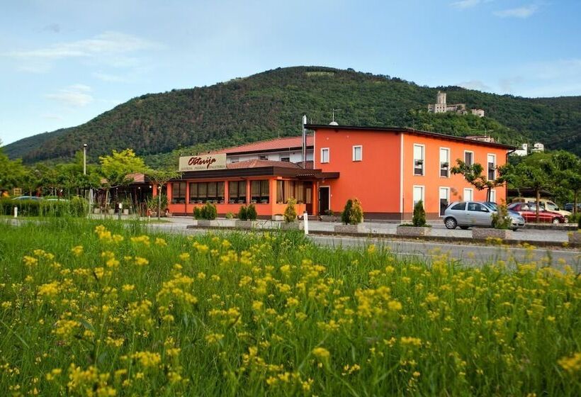 پانسیون Guesthouse Ošterija