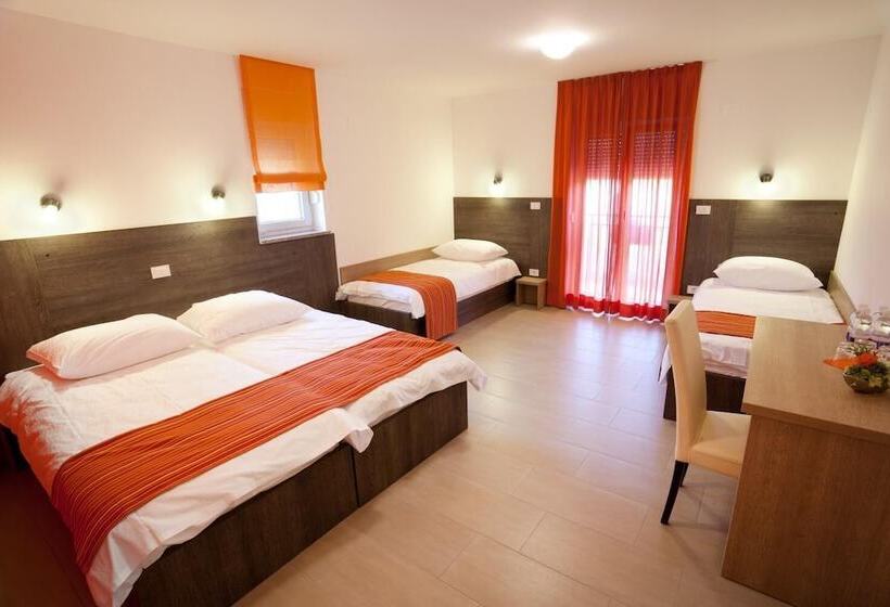 پانسیون Guesthouse Ošterija