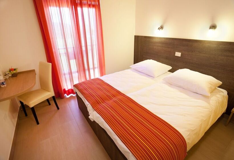 پانسیون Guesthouse Ošterija