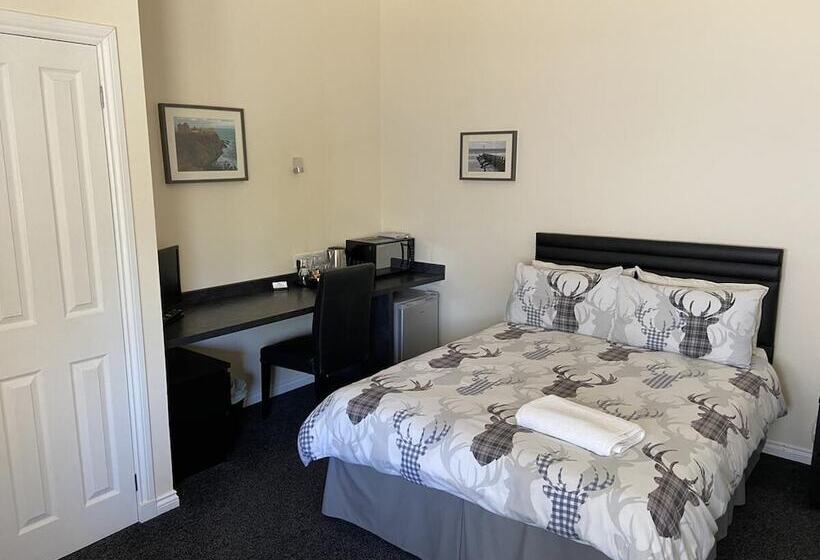 פנסיון Ivy Cottage Serviced Accommodation