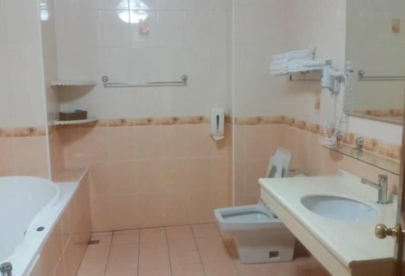 پانسیون Lrayuwan B&b