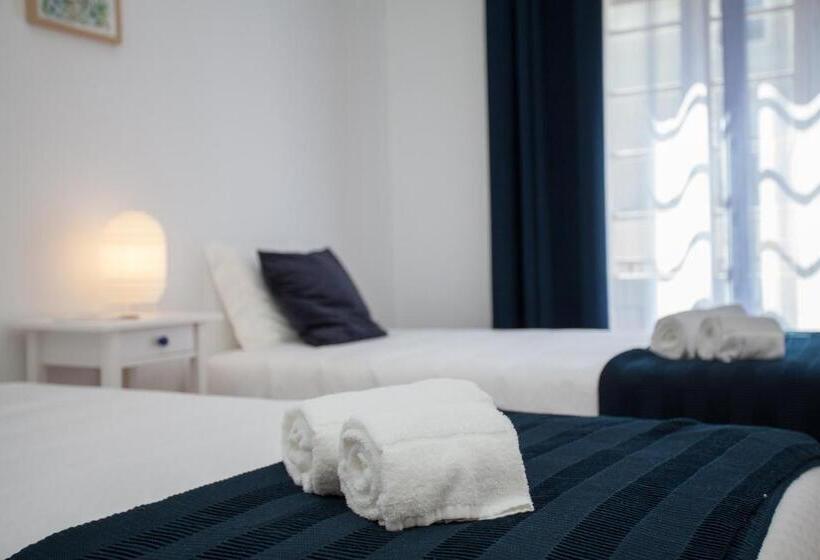 پانسیون Mouralua