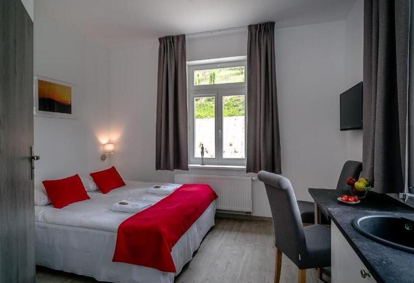 پانسیون Willa Tęcza