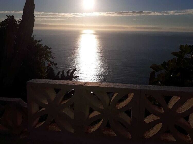 ペンション Willkommen Im Paradies   Welcome In Paradise   Bienvenidos Al Paraíso