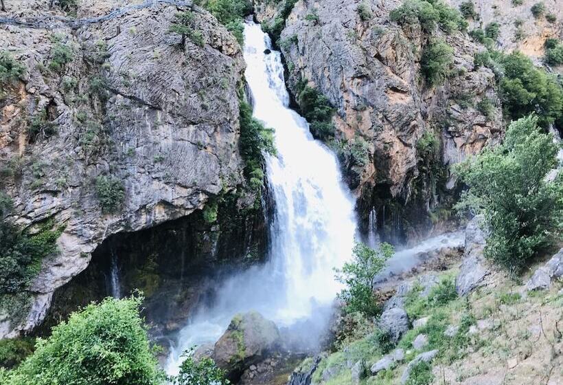 Rengarenk Otel & Restorant