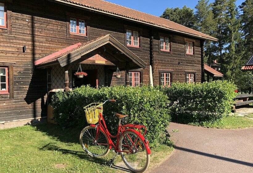 Rättviksgårdens Vandrarhem   Hostel