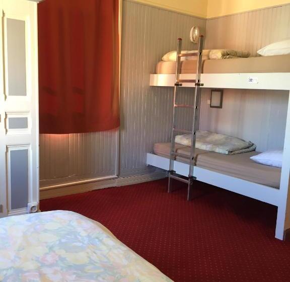 הוסטל Auberge Riva Bella