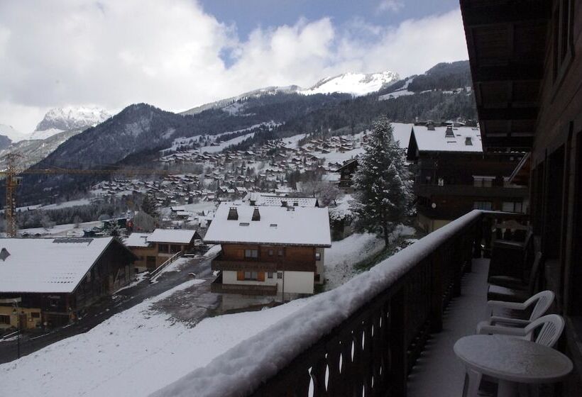 Central Hostel Chatel