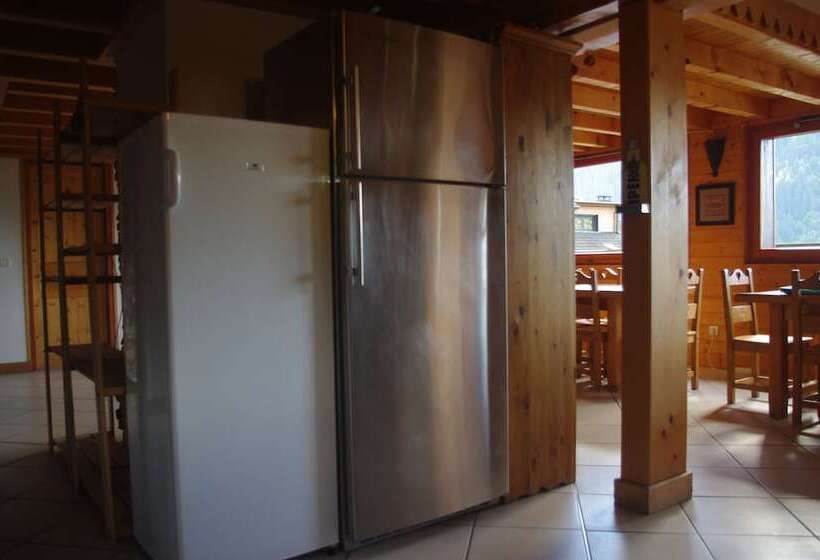 Central Hostel Chatel