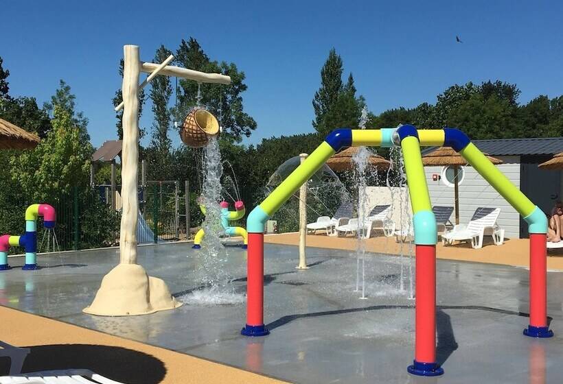 فندق Camping Campilo