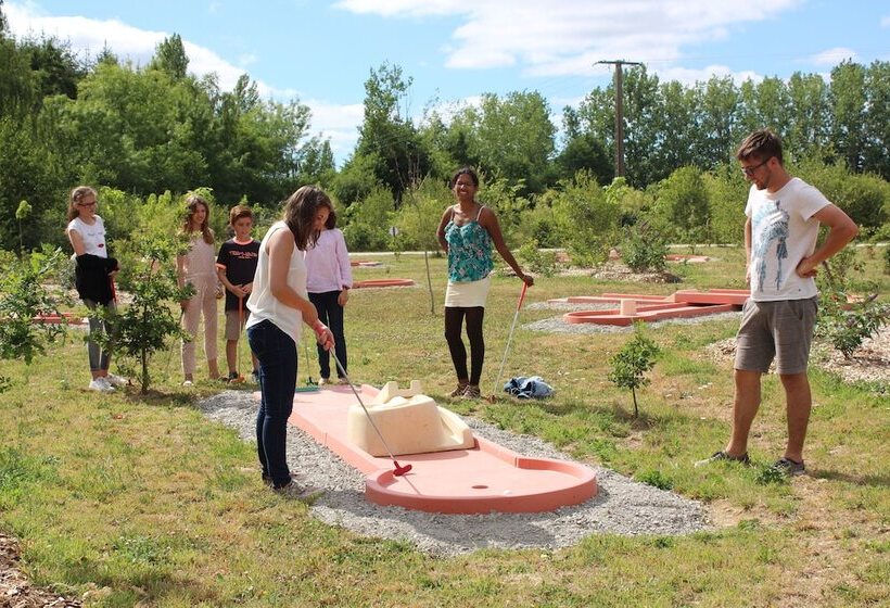 فندق Camping Campilo