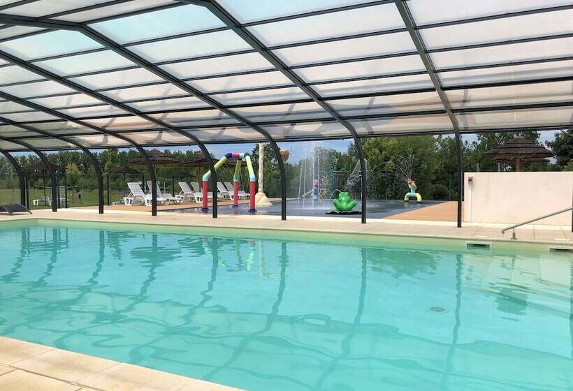 فندق Camping Campilo