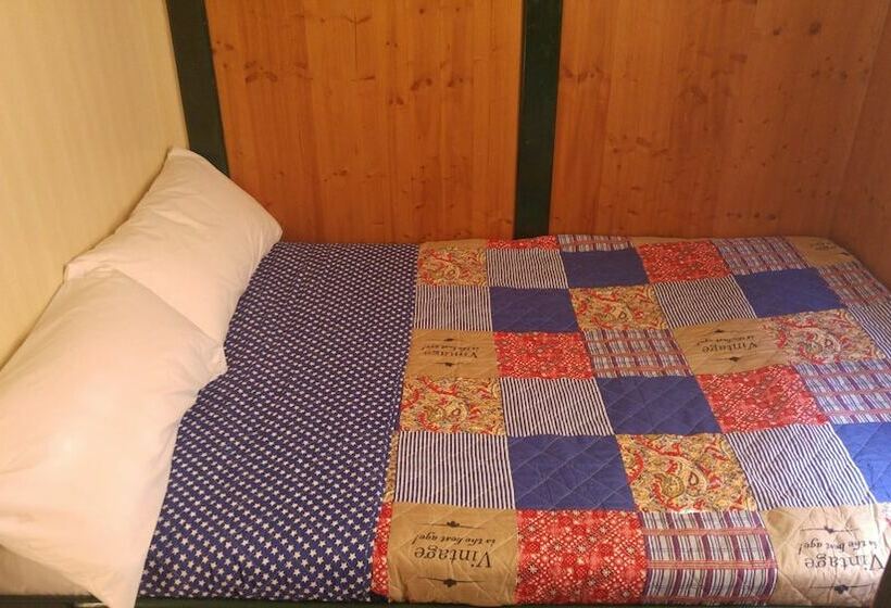 ホテル Camping El Roble