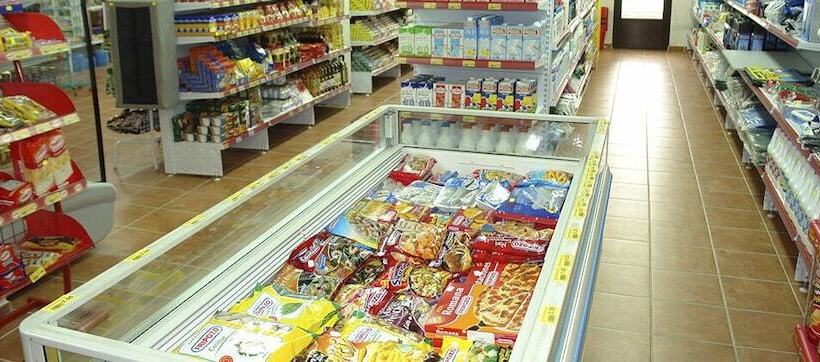 هتل Aranjuez Camping & Bungalows