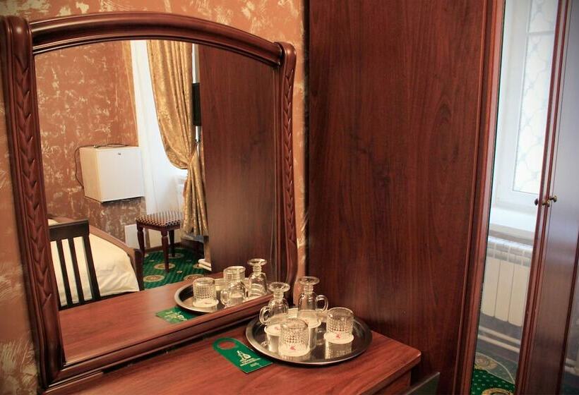 هتل Seven Hills Lubyanka