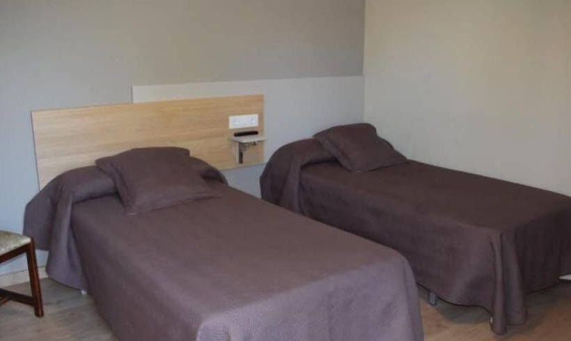 Pensión Albergue Los Caminantes   Hostel