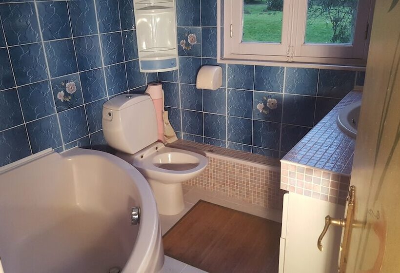 ペンション Camden House