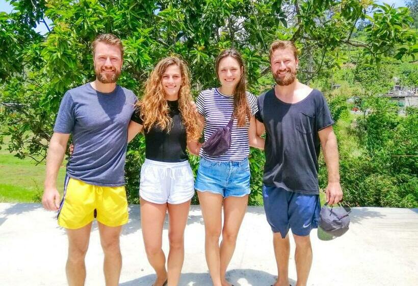 Пансион Heaven Hills Guest House