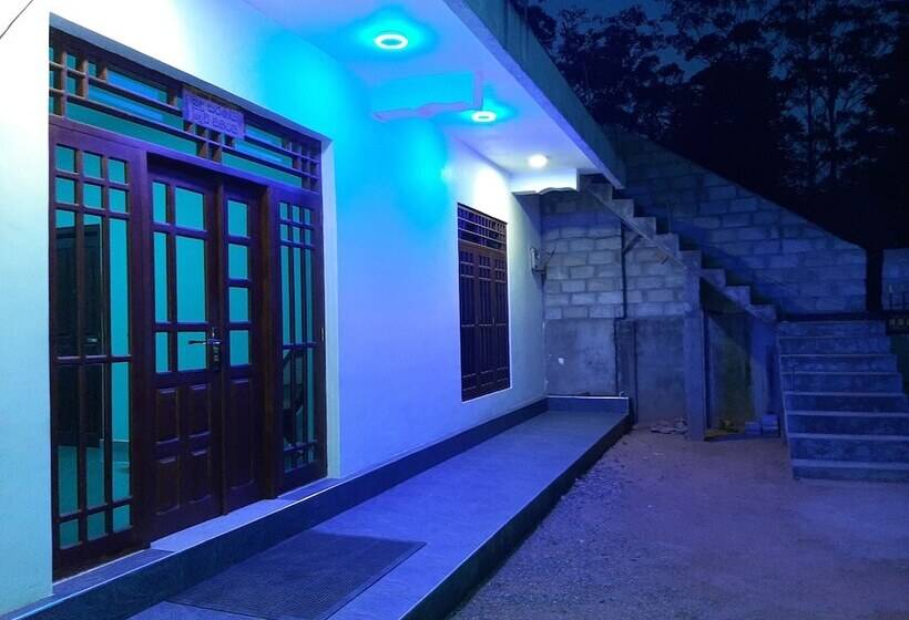 Пансион Heaven Hills Guest House