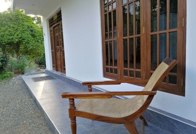 Пансион Heaven Hills Guest House