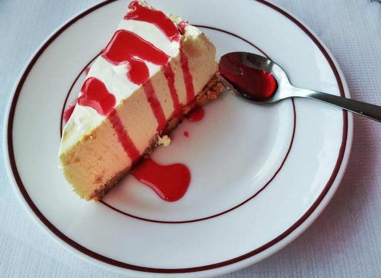 פנסיון Hostal Montreal