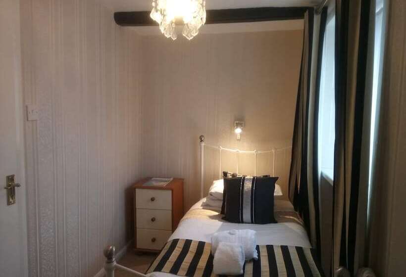 بنسيون Jireh House