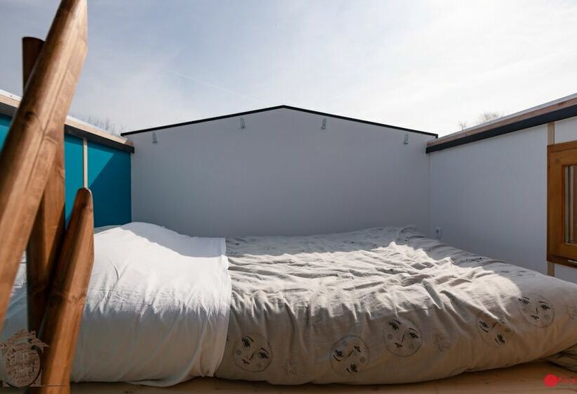 פנסיון La Tête Dans Les étoiles