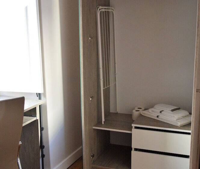 ペンション Rooms Fado