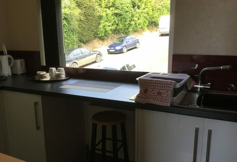 פנסיון Southcroft