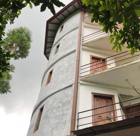 Пансион White House Adam`s Peak