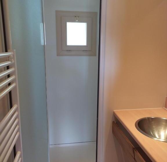 منتجع Les Chalets Du Hautforez