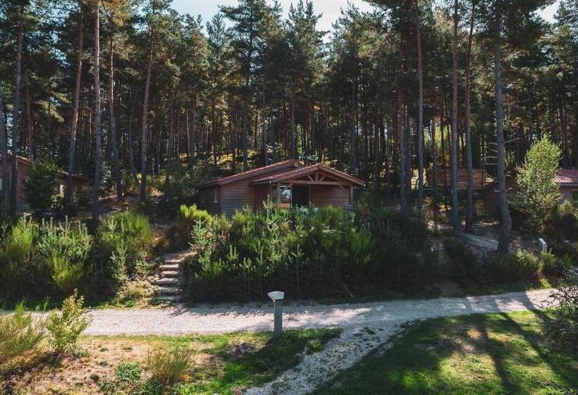 منتجع Les Chalets Du Hautforez