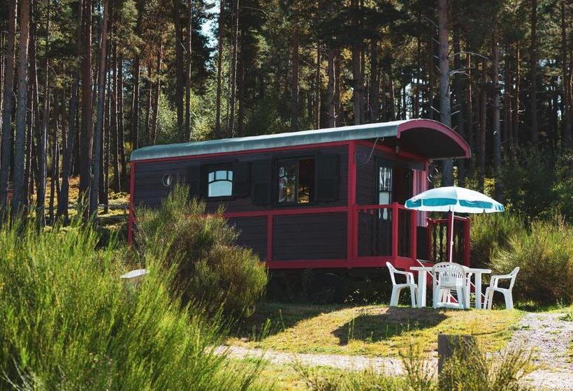 منتجع Les Chalets Du Hautforez