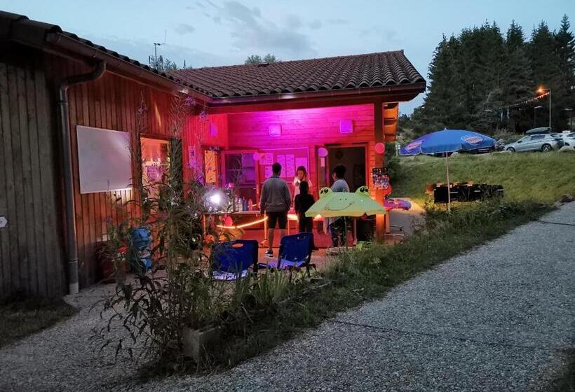 منتجع Les Chalets Du Hautforez