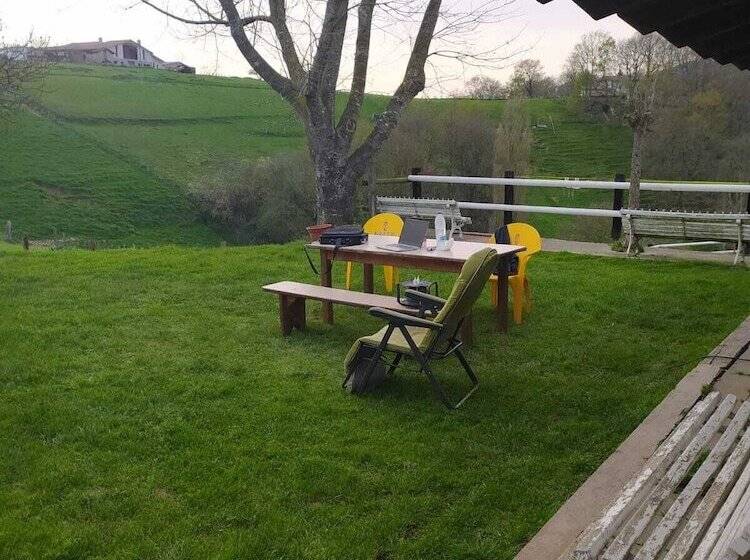 Alarpe Aterpetxea   Hostel