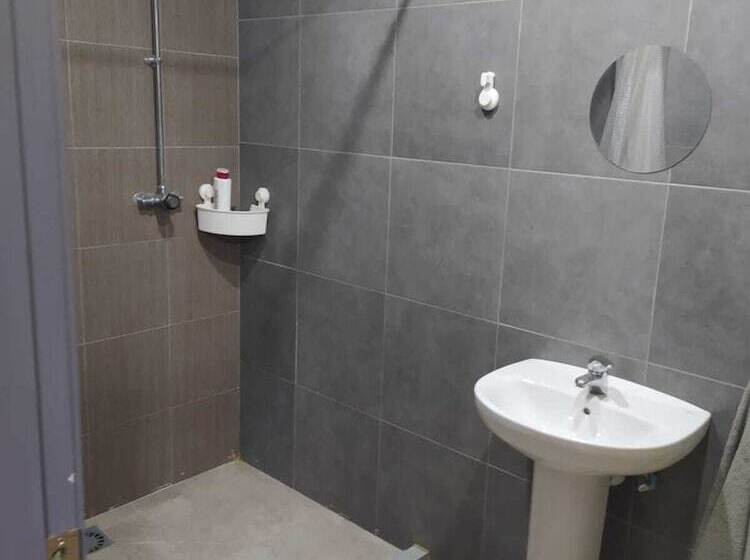 Alarpe Aterpetxea   Hostel