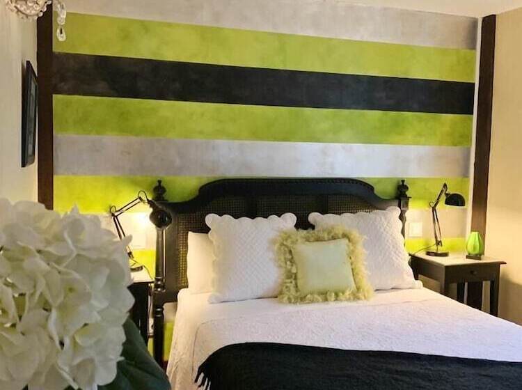 Отель Boutique Valle De Oca