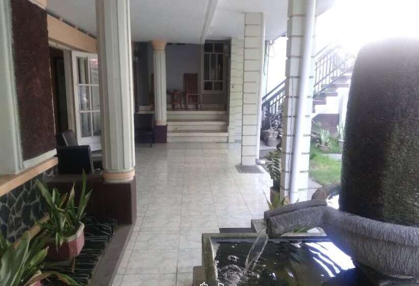 בית מלון כפרי Duta Karya