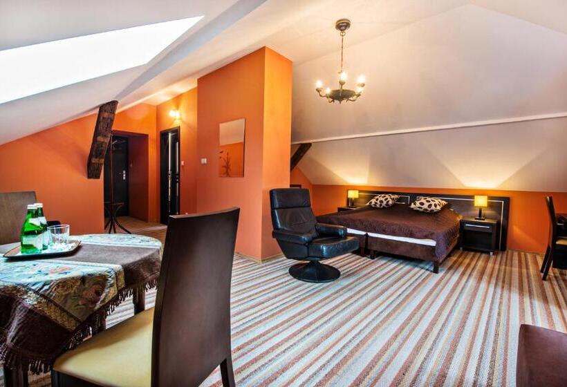 酒店 Willa Wiluszówka