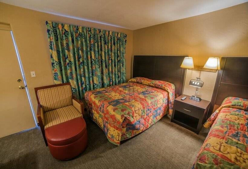 فندق على الطريق Deluxe Inn