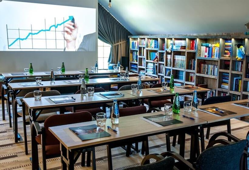 פנסיון Akademia Kuraszkow