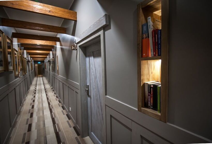 פנסיון Akademia Kuraszkow