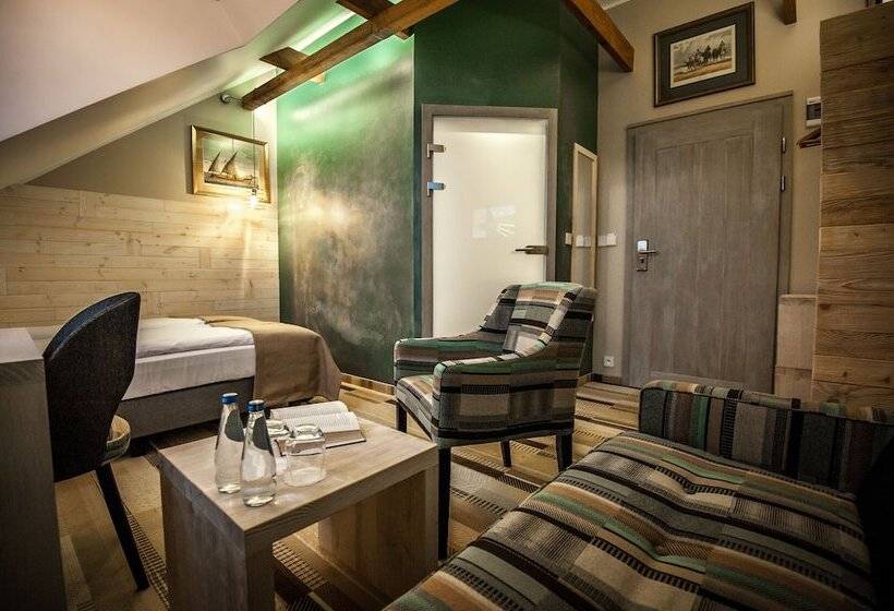 פנסיון Akademia Kuraszkow