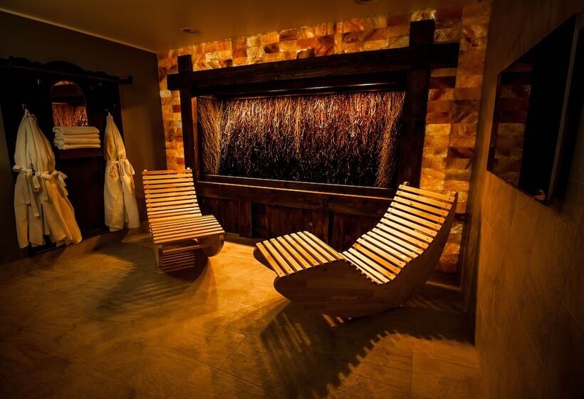 פנסיון Akademia Kuraszkow