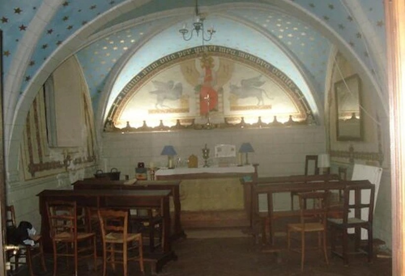 פנסיון Chateau Du Donjon