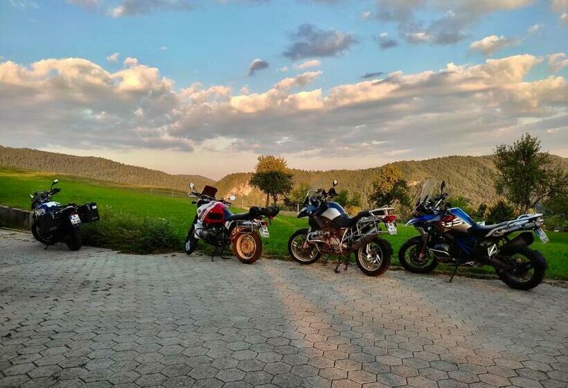 پانسیون Tourist Farm Strle With Great Local Food