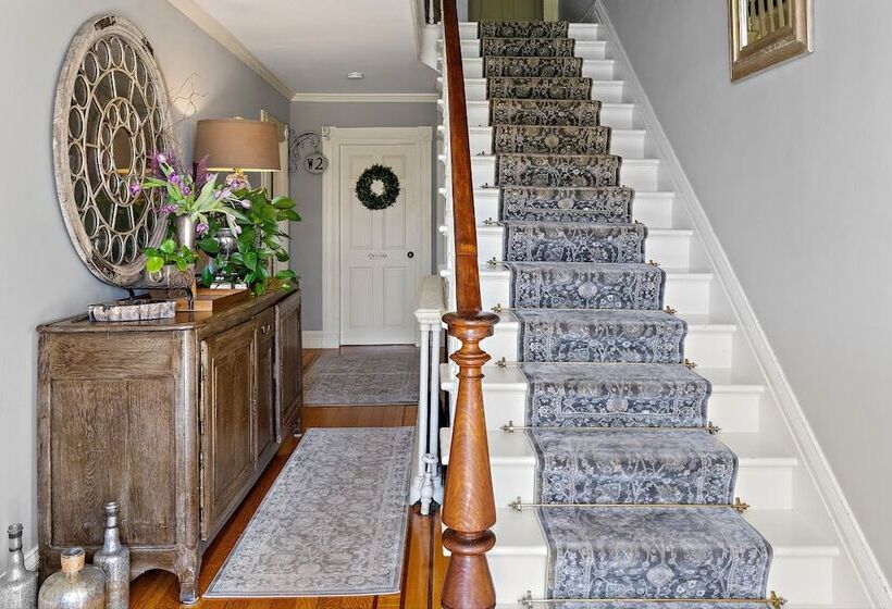 The Watson Boutique Bed And Breakfast