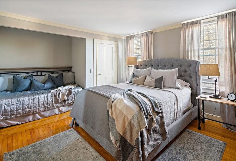 The Watson Boutique Bed And Breakfast