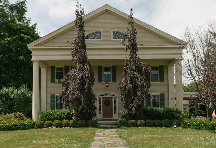 The Watson Boutique Bed And Breakfast